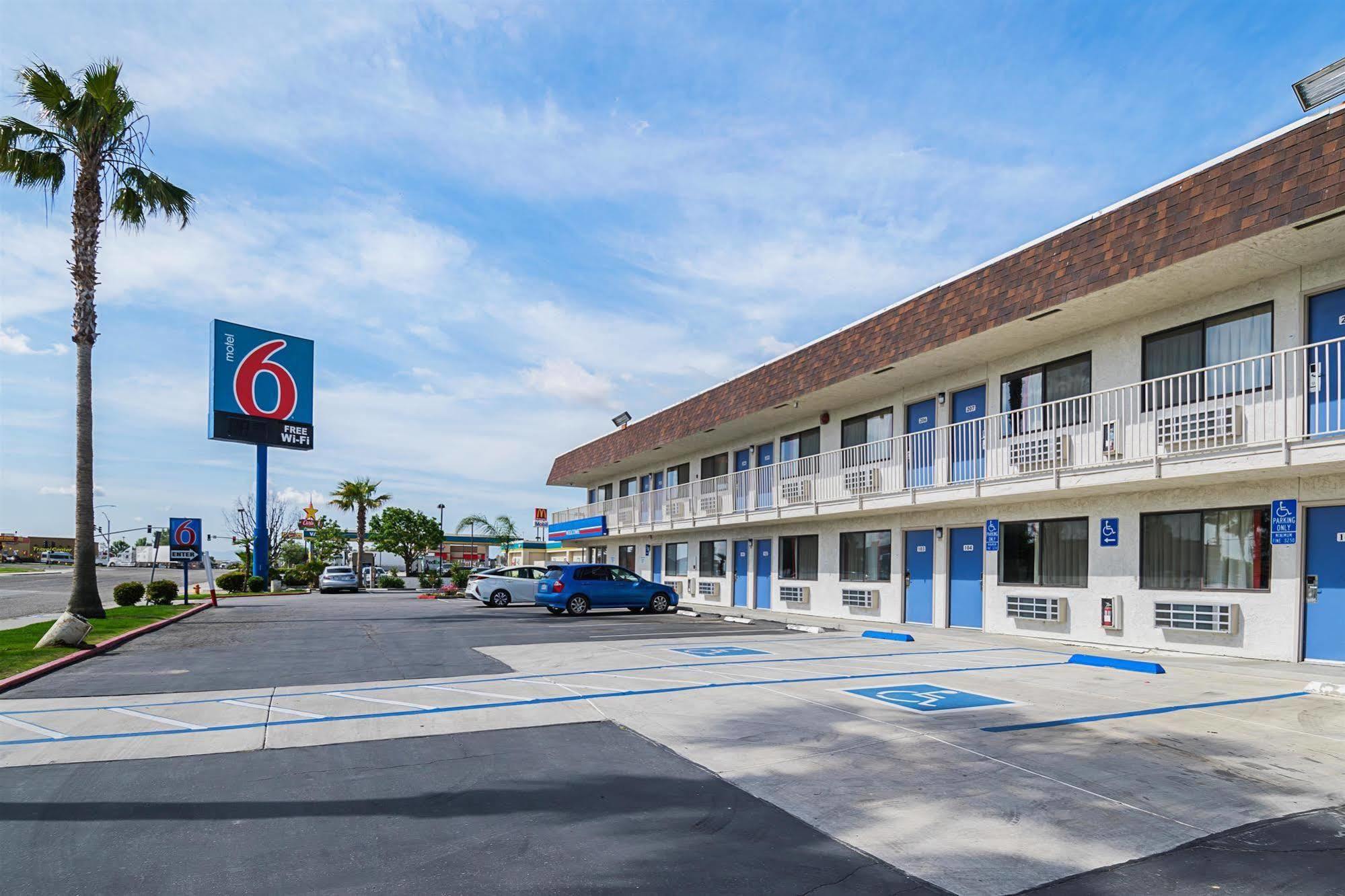 Motel 6 Lost Hills / Buttonwillow Racetrack Exteriér fotografie
